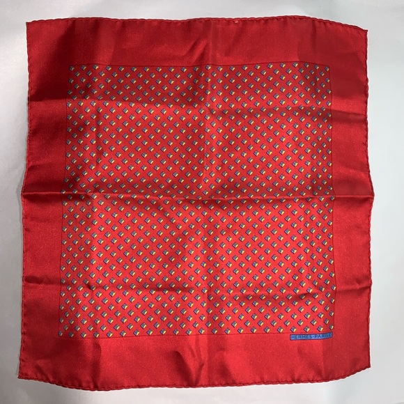 HERMÈS silk gavroche 3-D cube print MINT CONDITION - Picture 5 of 8